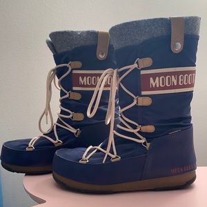 Moon Boots